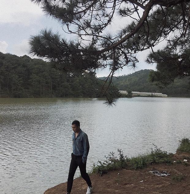 Sau Sơn Ngọc Minh, Erik lại vướng tin đồn tình cảm với trai lạ-3