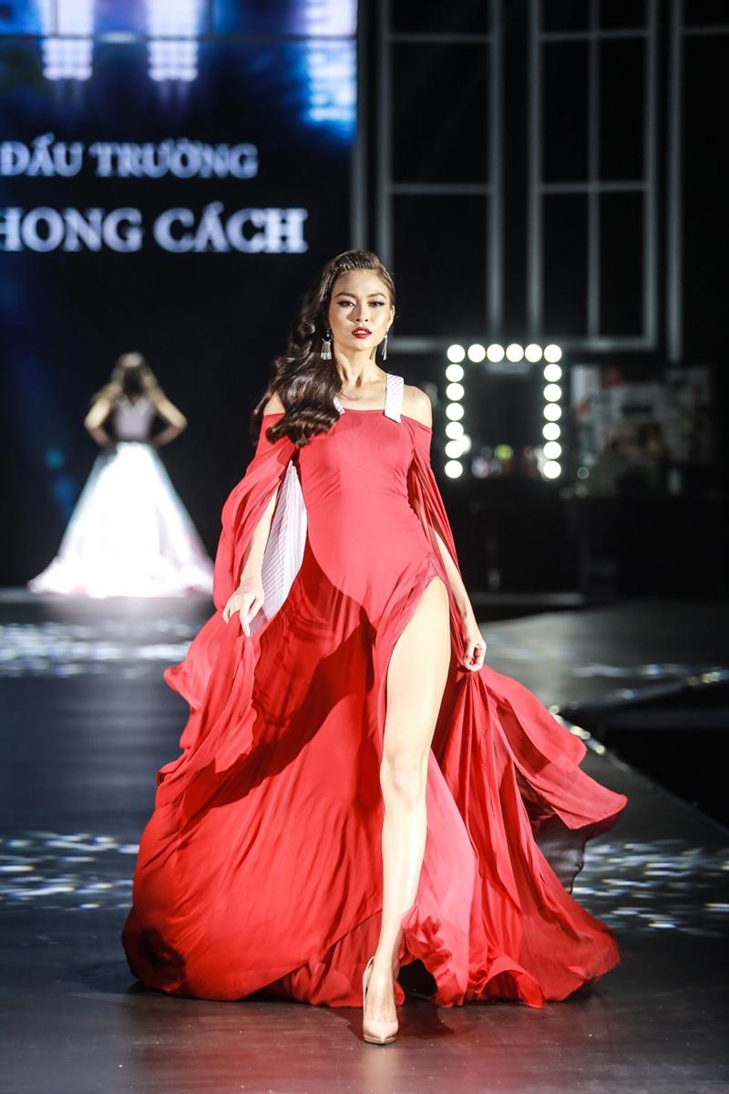 Gầy trơ xương, Cao Ngân không hề lép vế khi trở lại catwalk sau 1 tuần giông bão-6