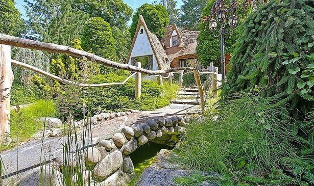 Ngỡ ngàng trước vẻ đẹp của ngôi nhà cổ tích nàng Bạch Tuyết và 7 chú lùn-4