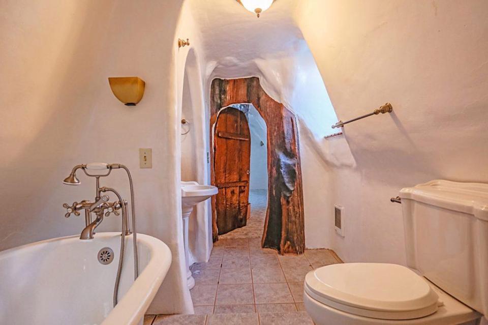 Ngỡ ngàng trước vẻ đẹp của ngôi nhà cổ tích nàng Bạch Tuyết và 7 chú lùn-8