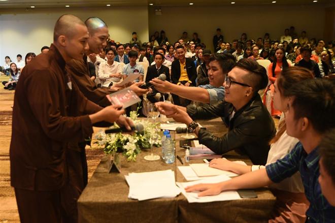 Tranh cãi vụ hai nhà sư triệu view giả danh đi thi hát Bolero-2