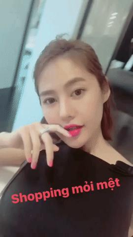 Sau scandal đá Lâm Vinh Hải, Linh Chi khoe nhẫn kim cương 2 tỷ đúng dịp sinh nhật-4