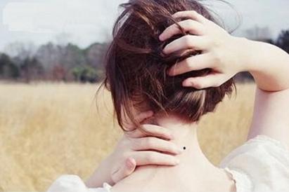 Xem ngay để biết, nốt ruồi trên cổ nói gì về số mệnh của bạn?-4