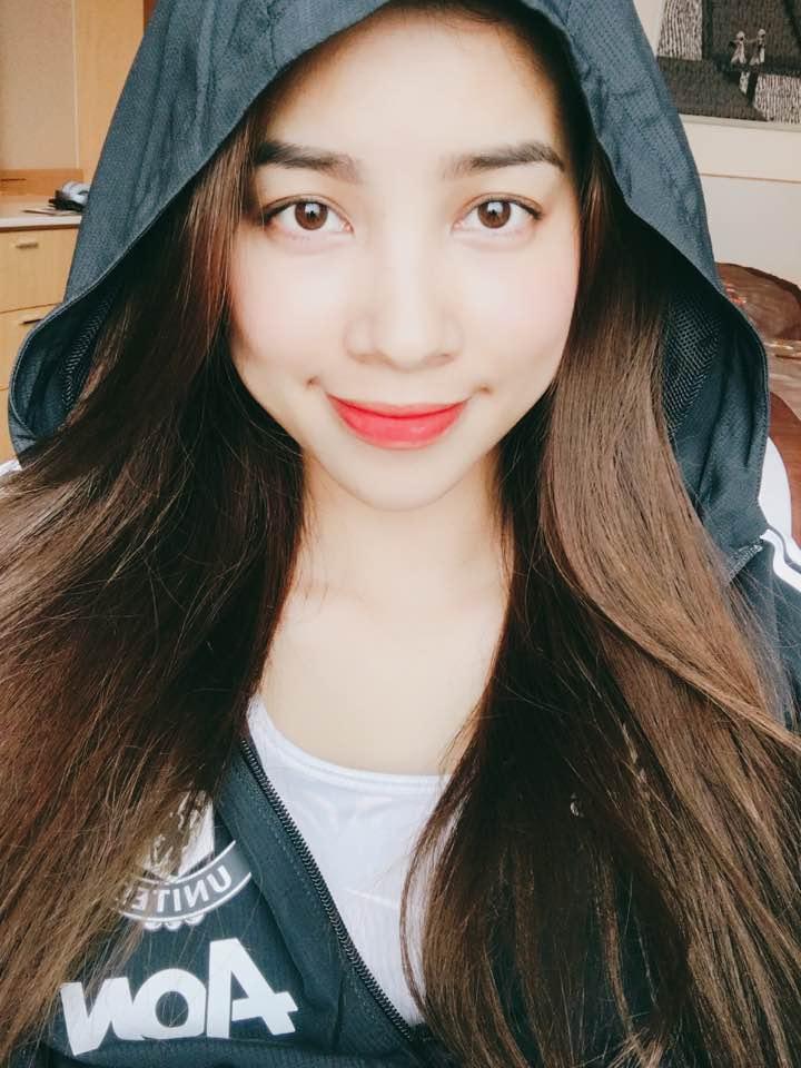 Bị chê tăng cân trước khi trao vương miện kế nhiệm, Phạm Hương đáp trả bằng hình ảnh nuột nà-7