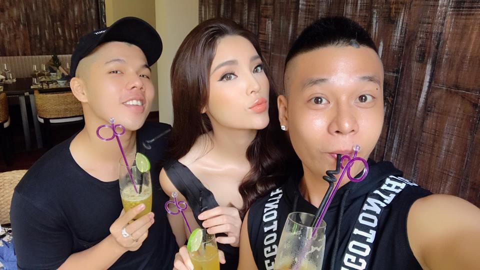 Bất ngờ trước gương mặt như tượng sáp, búp bê Ken phiên bản nữ của Hoa hậu Kỳ Duyên-2