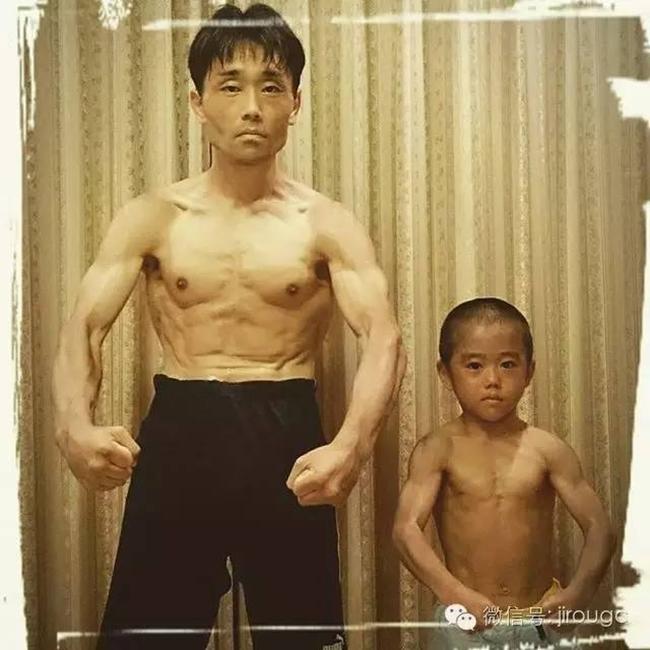 Thần đồng kungfu 7 tuổi mà cơ bắp cuồn cuộn, múa võ như Lý Tiểu Long-1