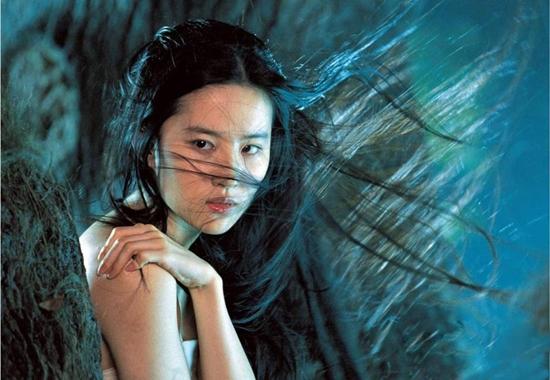 3 ngôi sao cố chấp bám trụ màn ảnh Hoa ngữ mặc biệt danh Thuốc độc phòng vé-3