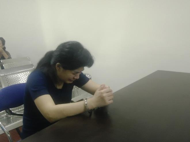 Bị chồng phụ bạc, mẹ ép con gái 6 tuổi uống thuốc sâu rồi tự tử để lấy tiền phúng điếu trả nợ-4