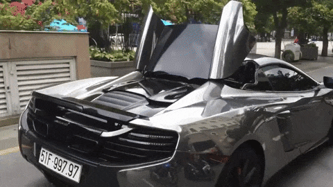 Ngắm siêu xe McLaren 22 tỷ đồng của Cường Đô La biến hình ngay trên phố-1