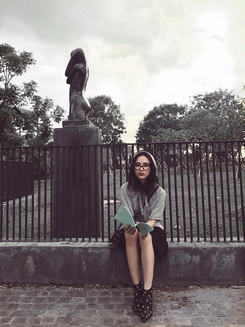 Tin sao Việt 20/9: Từ Pháp, Trấn Thành mơ ước nhiều tiền sắm siêu xe-3