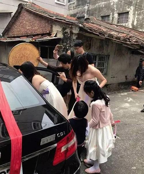 Những cô dâu ôm hận vì bị dìm không thương tiếc trong đám cưới của chính mình-3