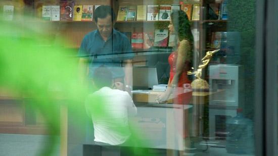 Kiều nữ ‘Đại gia chân đất’ hóa hot girl văn phòng-1