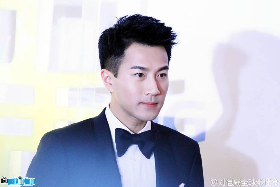 Đẹp trai ngời ngời, Lâm Chí Dĩnh vẫn lép vế khi đứng cạnh 10 mỹ nam không tuổi làng Hoa ngữ-5