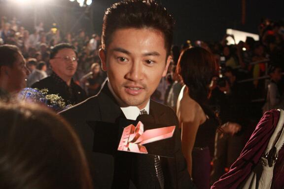 Đẹp trai ngời ngời, Lâm Chí Dĩnh vẫn lép vế khi đứng cạnh 10 mỹ nam không tuổi làng Hoa ngữ-7