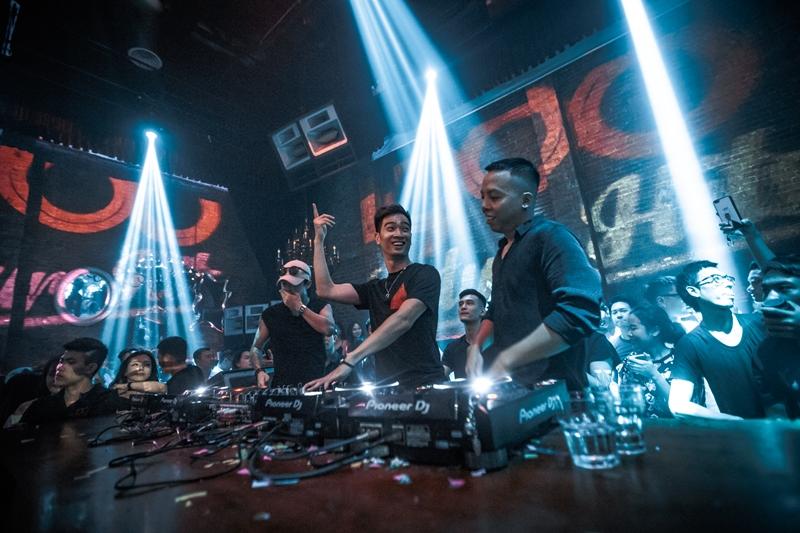 Sự thật về mối quan hệ cơm không lành, canh chẳng ngọt giữa Slim V và Hoàng Touliver-2