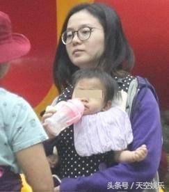 Truyền thông xứ Trung săn lùng nhan sắc con gái Châu Du Dân-4