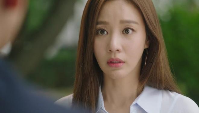 Bi hài cô nàng vì sợ ế mà suýt lên nhầm xe hoa-2