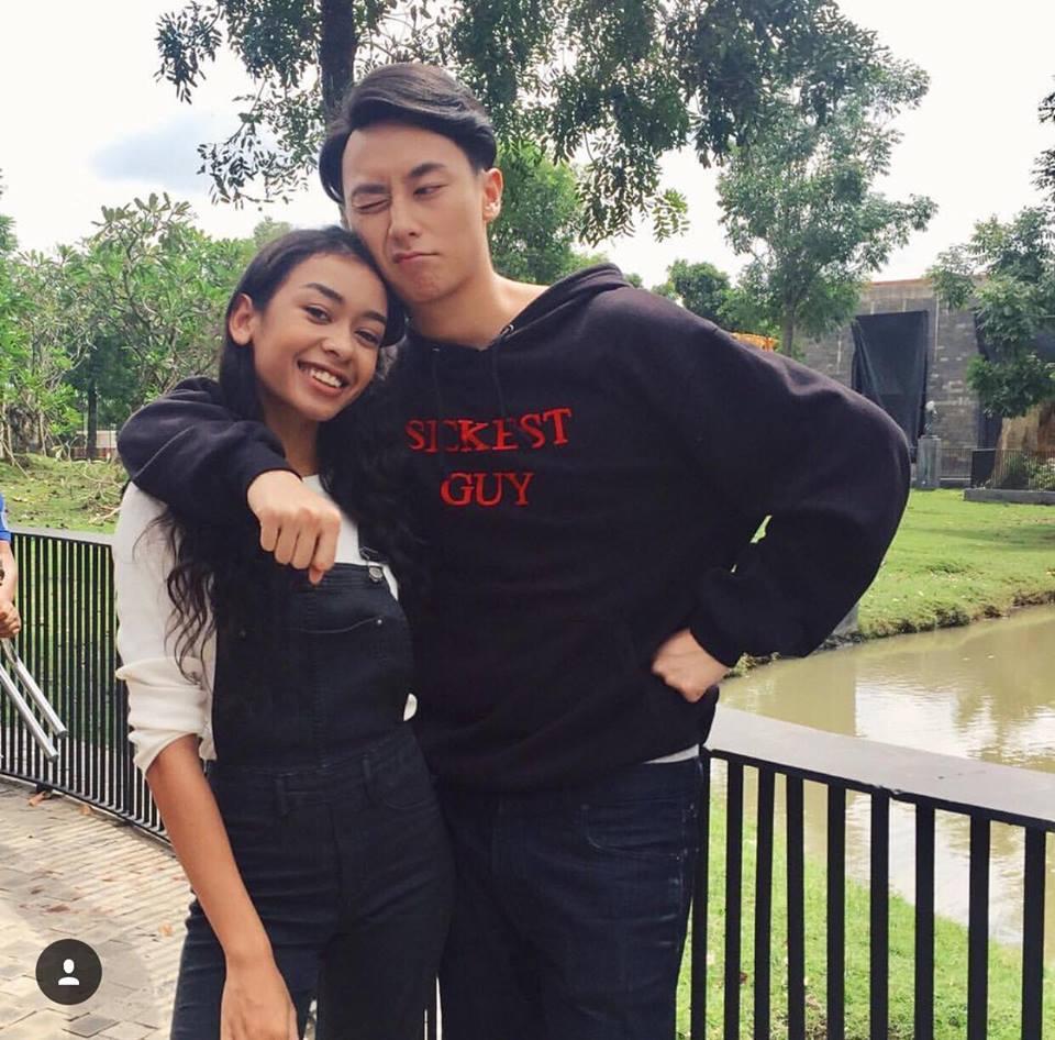 Học cách lên đồ kiểu học đường của nữ chính Cindy V trong Glee phiên bản Việt-7