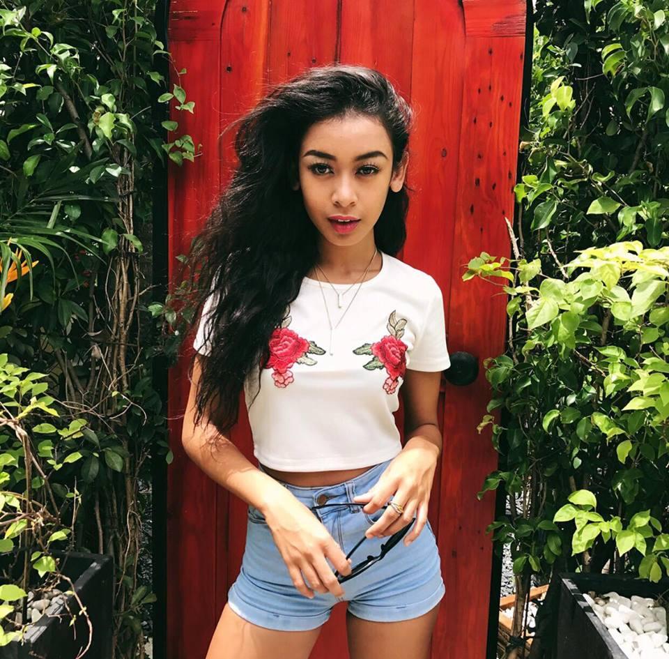 Học cách lên đồ kiểu học đường của nữ chính Cindy V trong Glee phiên bản Việt-8