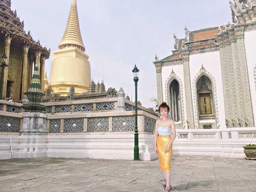 Cười ngất với cái kết hot girl lên mạng nhờ các thánh photoshop xóa chiếc ghế đỏ-2