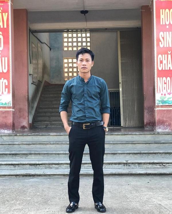 Lương thấp, một thầy giáo bỏ biên chế đi làm thợ xăm Tattoo-2