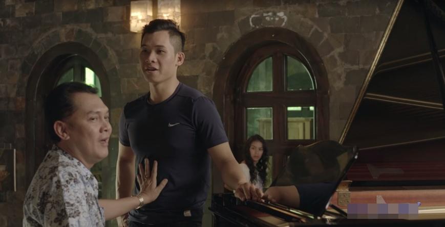 Mới lên sóng 4 tập, Glee bản Việt đã tạo bão nhờ những cảnh quay nhạy cảm này-1