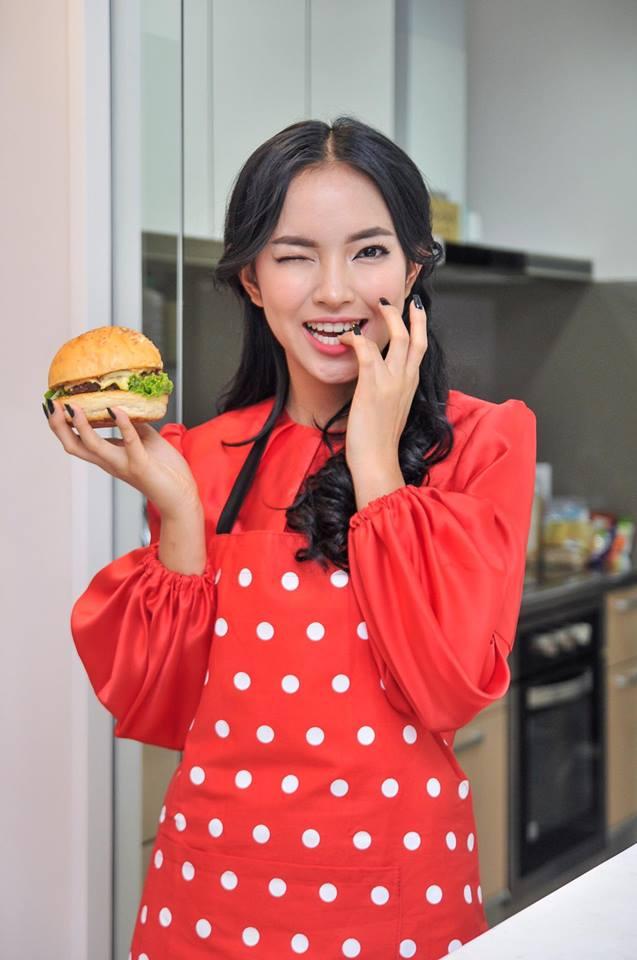 Hot girl - hot boy Việt 22/9: Ăn theo trào lưu, Quỳnh Nhi cũng thử chơi trò vịt hóa thiên nga-2