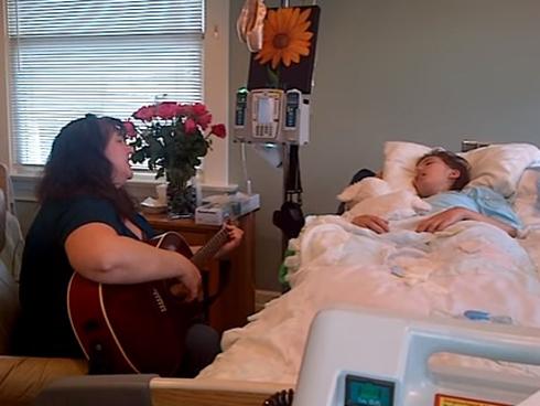 Rơi nước mắt trước lời tâm sự nhói lòng của mẹ ung thư từ chối điều trị để giữ con-6