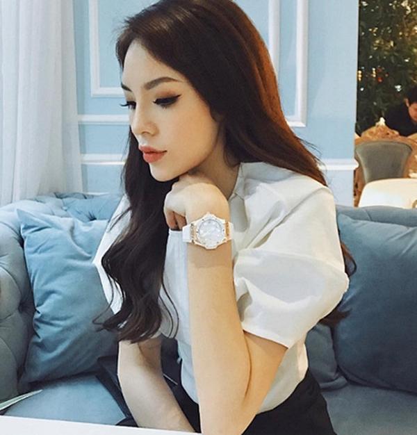 Sao Việt theo mốt môi tều Kylie Jenner: Người đẹp hơn, kẻ thảm họa!-13