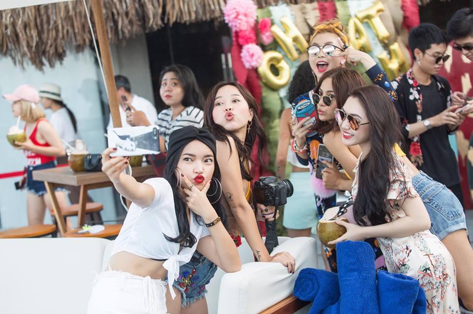 Hot girl - hot boy Việt 23/9: Chí Thành khiến cả trường quay khóc lặng khi hát về mẹ-2