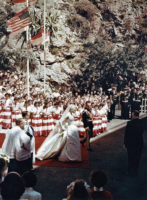 Toàn cảnh đám cưới thế kỷ vượt mặt ngày trọng đại của công nương Kate và hoàng tử William về độ xa hoa-11