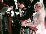 Toàn cảnh đám cưới thế kỷ 'vượt mặt' ngày trọng đại của công nương Kate và hoàng tử William về độ xa hoa