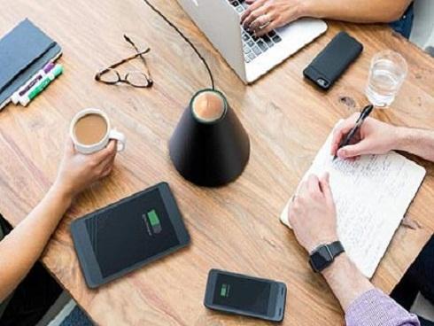 'Bình' sạc không dây có thể sạc smartphone cách xa 30 cm
