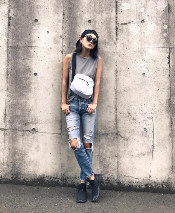 Nếu mê áo phông bạn phải về đội của cô nàng này, vì cô ấy có tới 1001 cách kết hợp-6