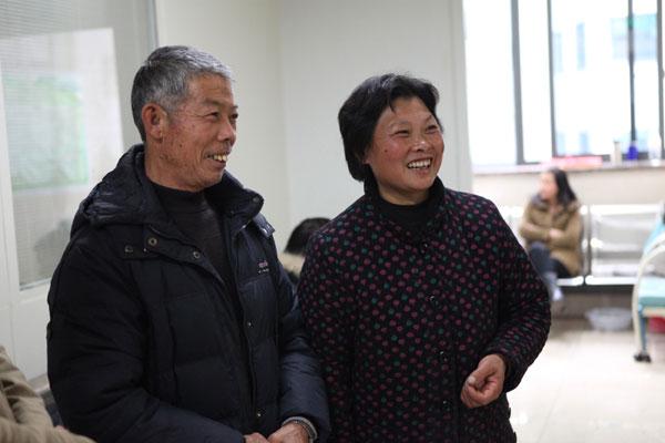 Bố mẹ ngày đêm bóp bóng thở suốt 5 năm trời giúp con duy trì sự sống, dừng lại 3 phút con sẽ chết-10