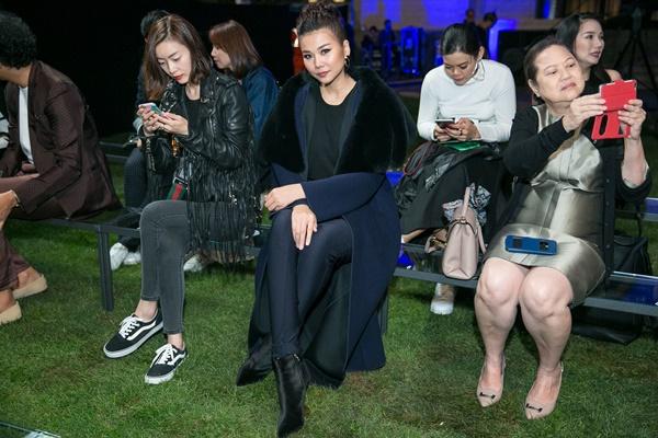 Không cần phô trương, Thanh Hằng chọn thời trang đẳng cấp ở Milan Fashion Week-8