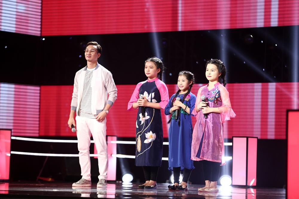 Không còn là Em gái mưa e ấp, Hương Tràm reo hò nhảy tưng bừng trên ghế nóng-4