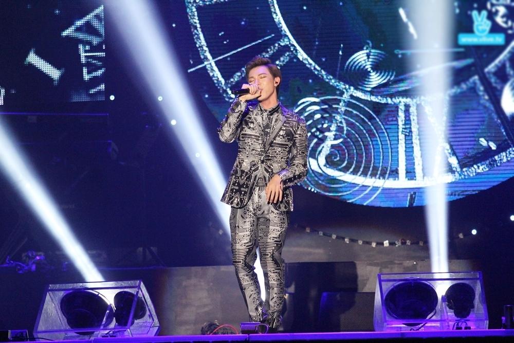 Erik không lép vế trước các nghệ sĩ quốc tế tại Asia Song Festival-1