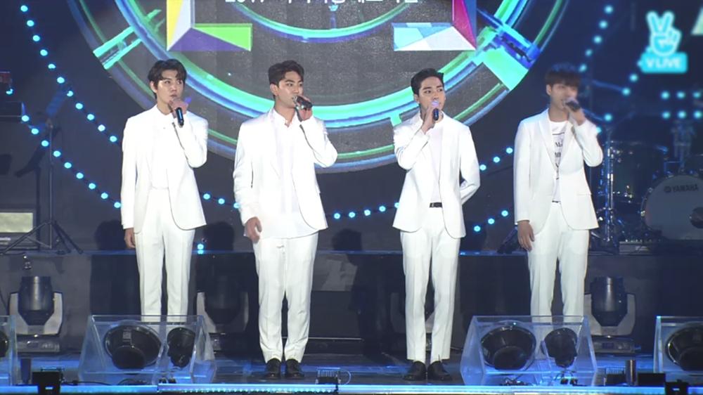 Erik không lép vế trước các nghệ sĩ quốc tế tại Asia Song Festival-4