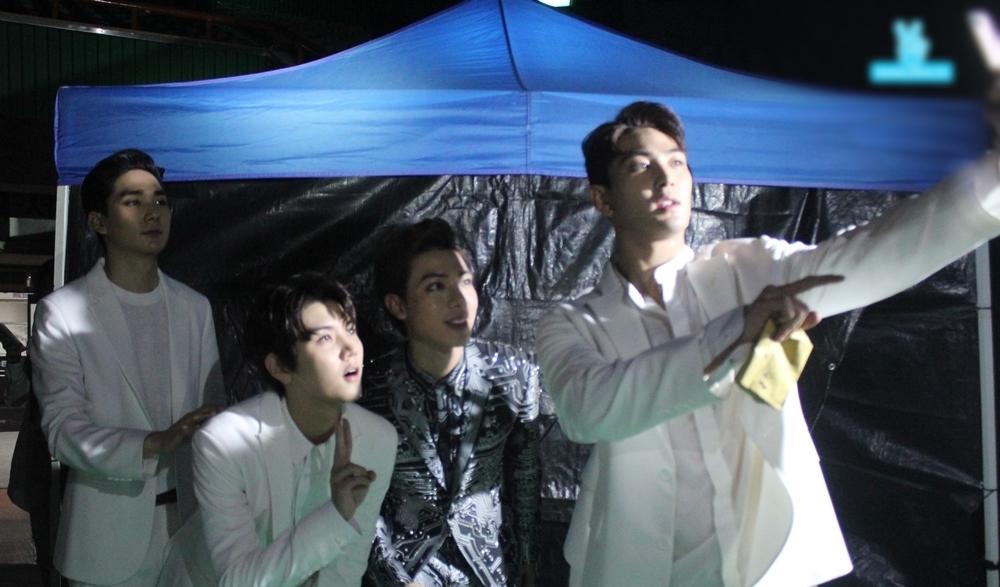 Erik không lép vế trước các nghệ sĩ quốc tế tại Asia Song Festival-7