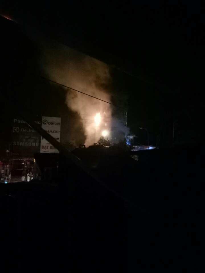 Hà Nội: Cháy nhà 5 tầng lúc nửa đêm, 2 chị em tử vong-4