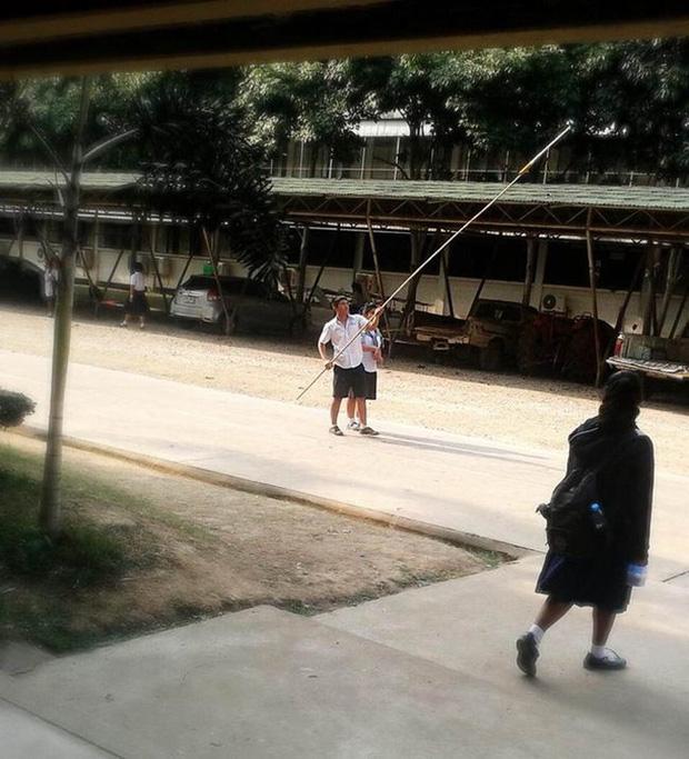 Chỉ biết kêu trời nếu gặp phải nhất quỷ, nhì ma, thứ ba học trò-4