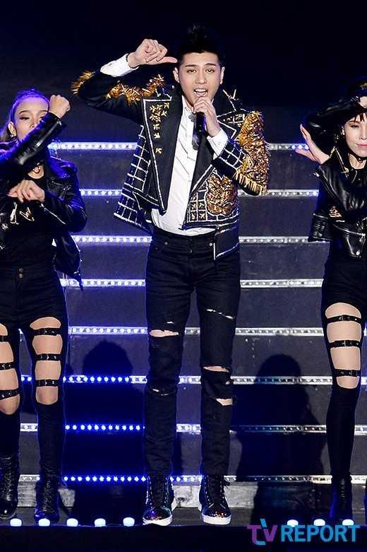 Sau gần 1 thập kỷ nỗ lực, hình ảnh nghệ sĩ Việt trên báo nước ngoài đã thay đổi đáng ngưỡng mộ-5