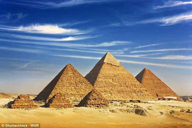 Người Ai Cập đã xây dựng Đại Kim tự tháp Giza như thế nào? Bí ẩn lớn nhất thế kỷ đã có bằng chứng!-1