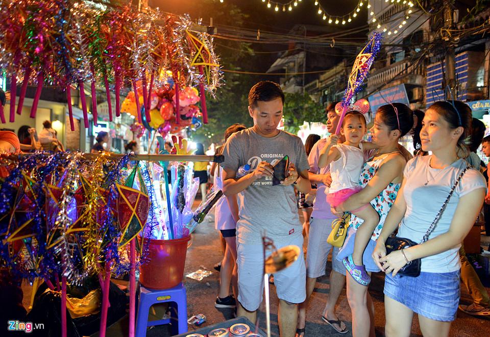 Chợ Trung thu phố cổ đông nghẹt người-5