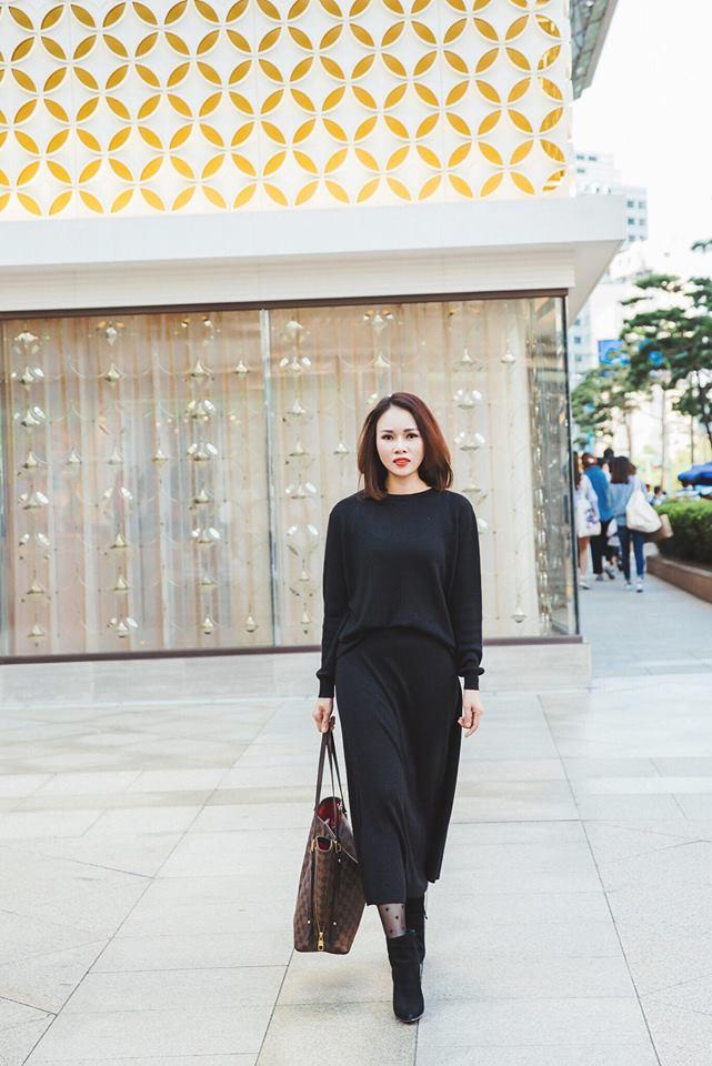CEO Sarah Tú diện ‘cây đen’ trên phố Hàn-2