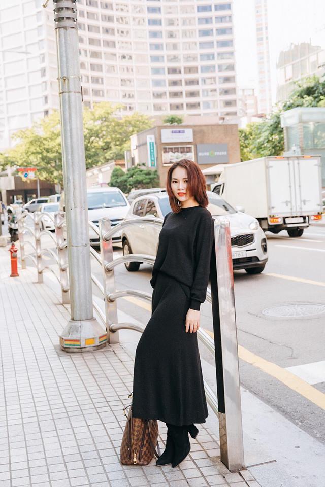 CEO Sarah Tú diện ‘cây đen’ trên phố Hàn-4