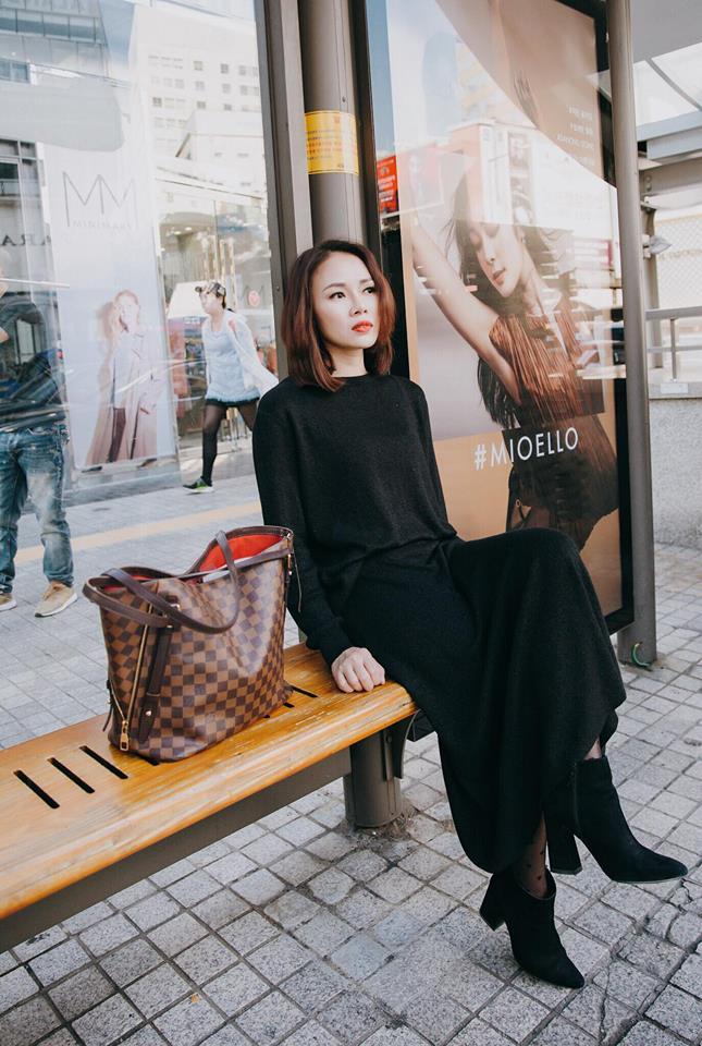 CEO Sarah Tú diện ‘cây đen’ trên phố Hàn-5