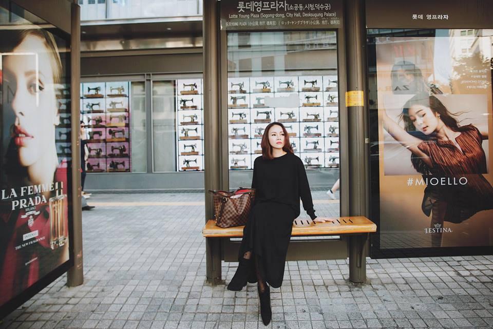 CEO Sarah Tú diện ‘cây đen’ trên phố Hàn-8