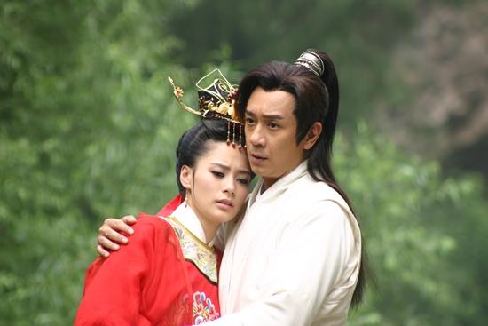 Những cặp đôi yêu nhau tưởng chết trên phim, ghét nhau ra mặt ngoài đời-1